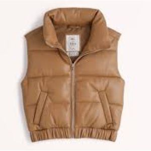 Abercrombie & Fitch Vegan leather Ultra puffer vest mini XL